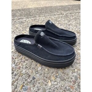 HEYDUDE Women Austin Lift Classic , Black/Black, 8